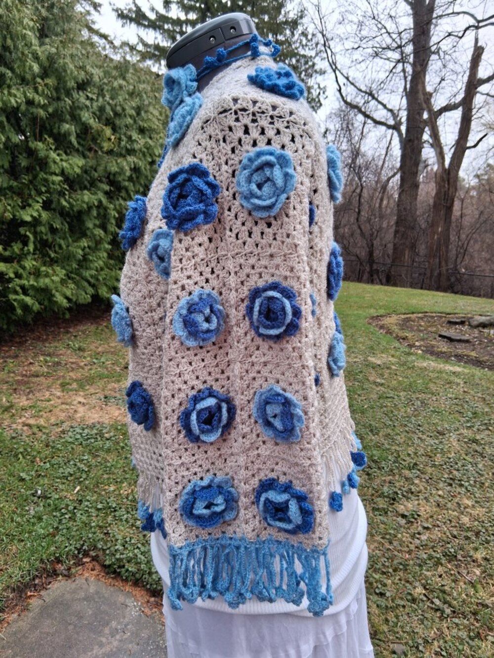 BOHO Blue 3D Floral Fringe Granny Square Sweater and Rose Wrap Choker M/L - Picture 8 of 11